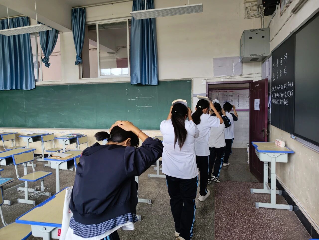 04.jpg
