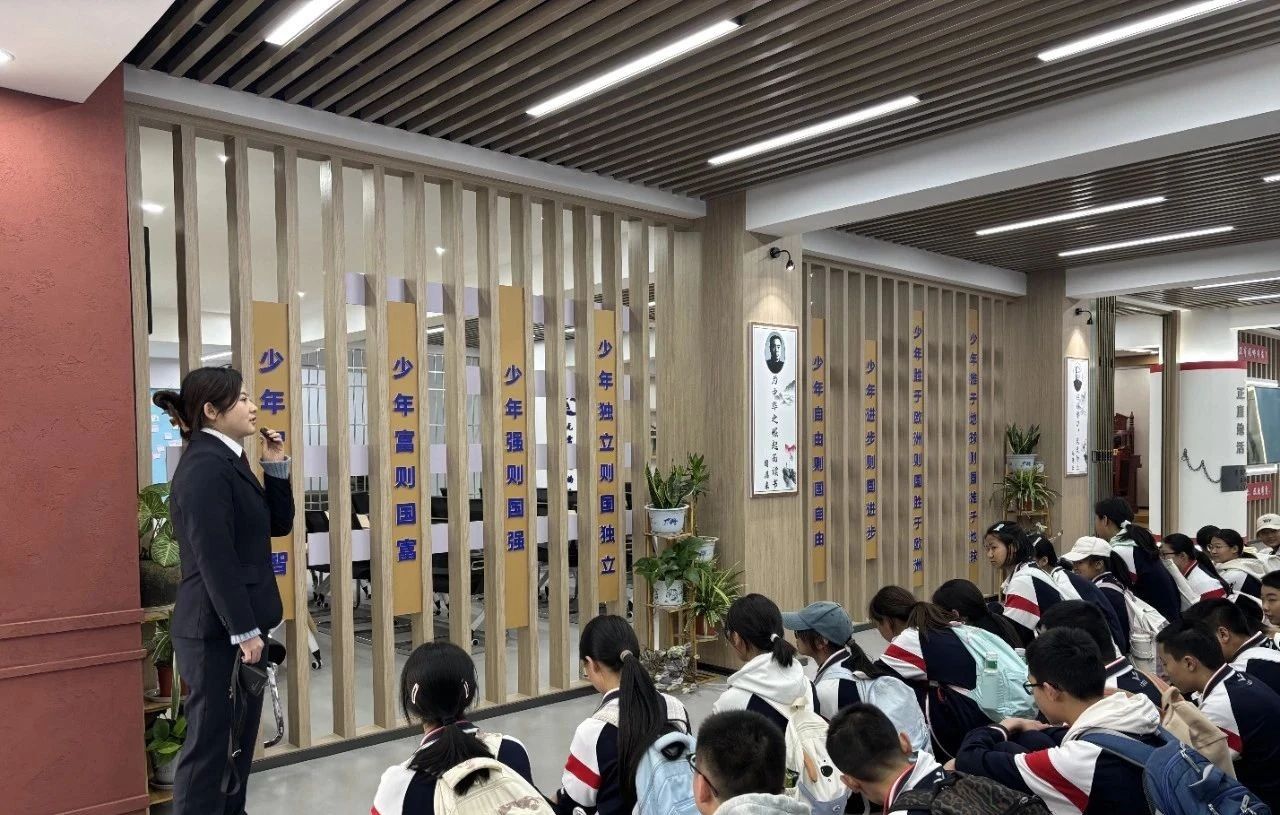 图片2.jpg 图片2.jpg